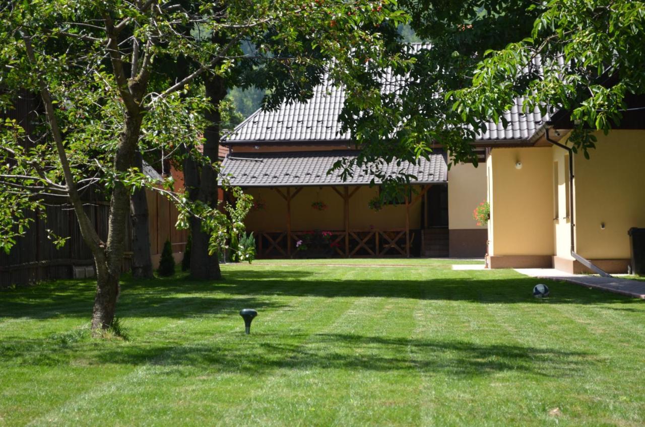Вілла Casa Pricas Моєчу-де-Жос Екстер'єр фото