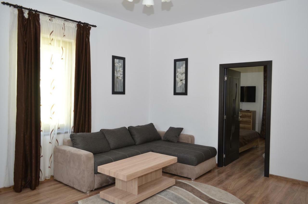 Вілла Casa Pricas Моєчу-де-Жос Екстер'єр фото