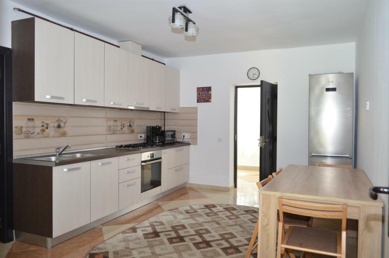 Вілла Casa Pricas Моєчу-де-Жос Екстер'єр фото